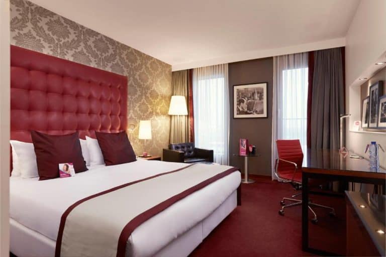 Crowne Plaza Amsterdam - South, an IHG Hotel