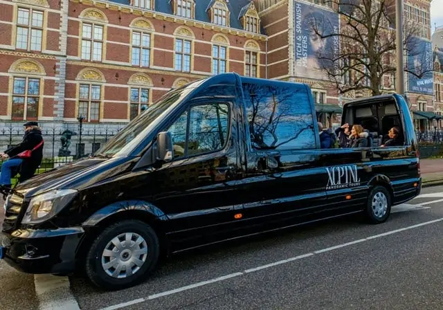 סיור באוטובוס VIP פנורמי באמסטרדם