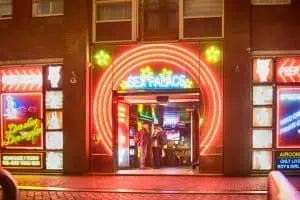 Amsterdam coffee shops tour
