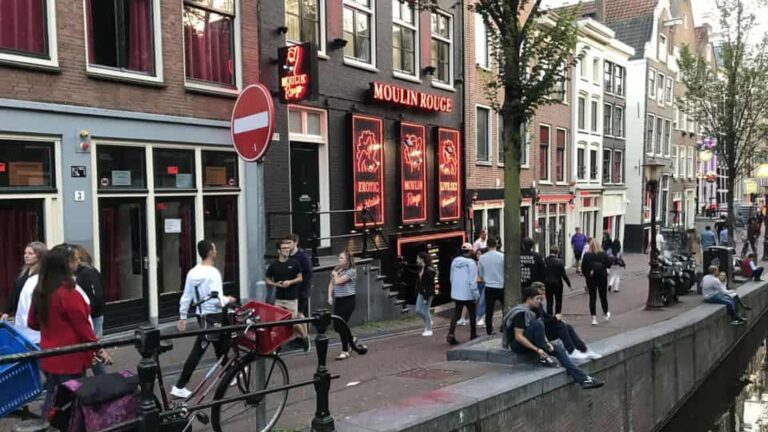 Amsterdam coffee shops tour