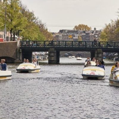 השכרת סירת פדלים באמסטרדם Pedal Boat Amsterdam